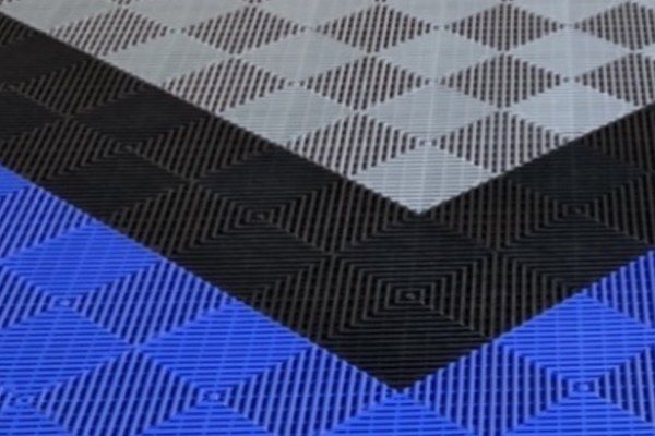 Close up Garage Floor Install